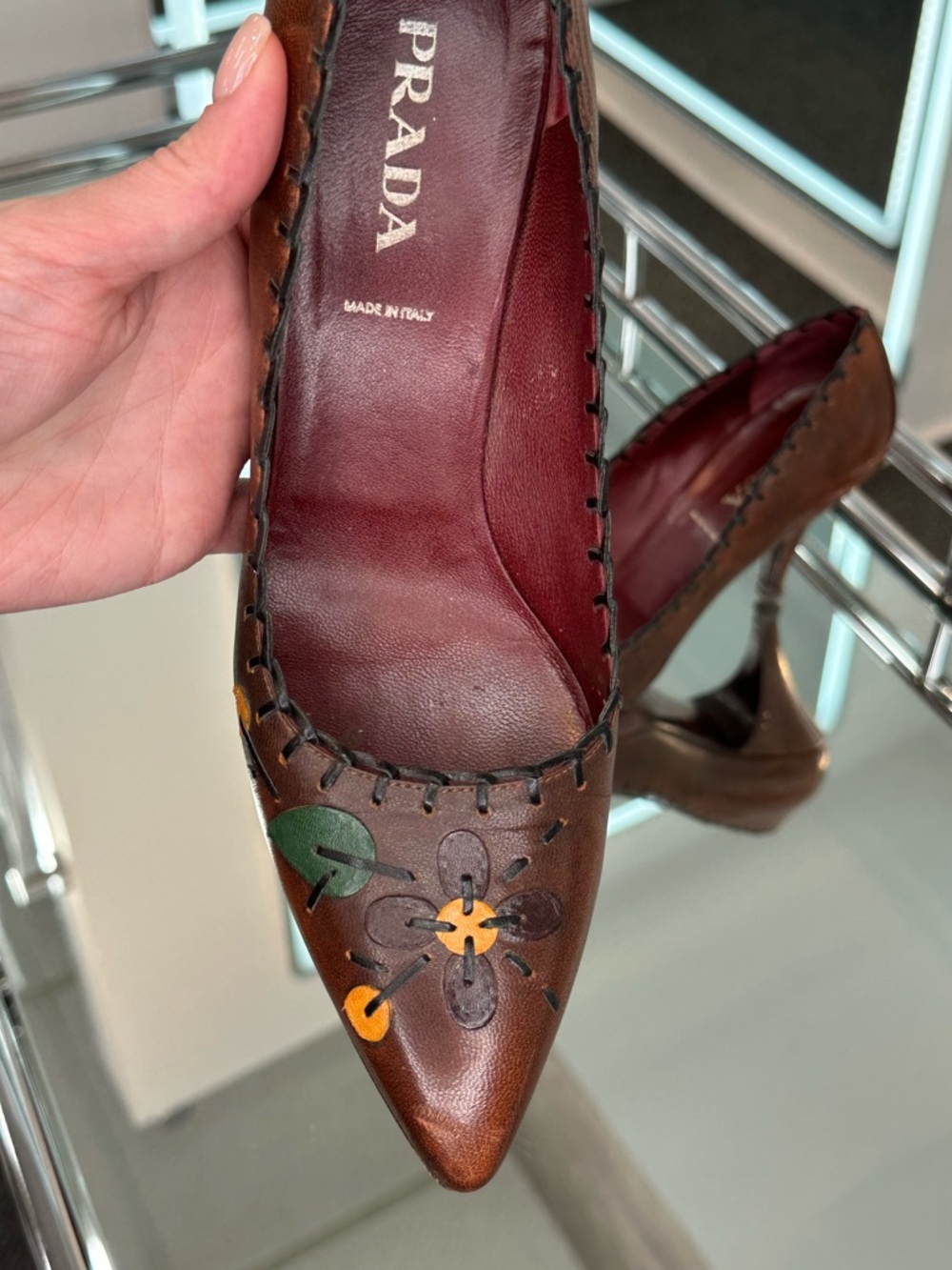 Prada pumps - Picture 6 of 17